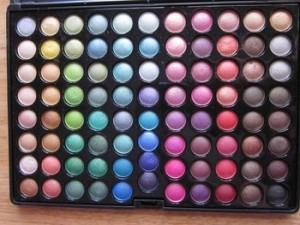 Lenka 88 Ultra Schimmer Palette Beauty-Test-Bericht